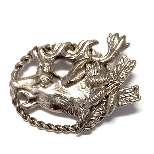 27. Jelen v kruhu, šišky