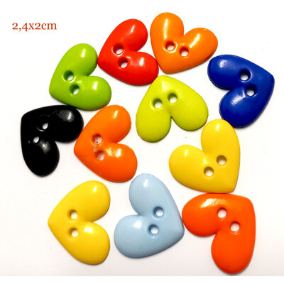 Knoflíky plast srdce 2,4x2